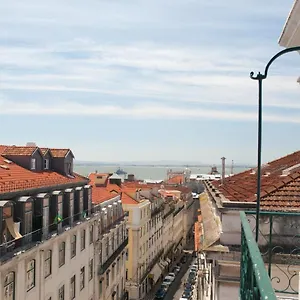 https://lisbon-charming-apartments-chiado.hotels-lisbon-portugal.com