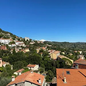 https://grand-appartement-centre-historique-grasse-avec-parking.fr-provencehotel.com
