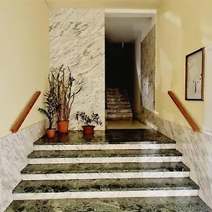 https://apt-lauren.it-tuscanyhotel.com